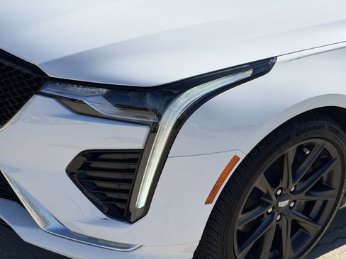 Used 2020 Cadillac CT4 Sport image 8