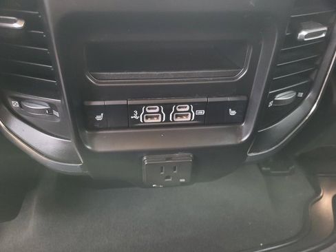 Used 2019 RAM 1500 Limited w/ Advanced Safety Group image 16