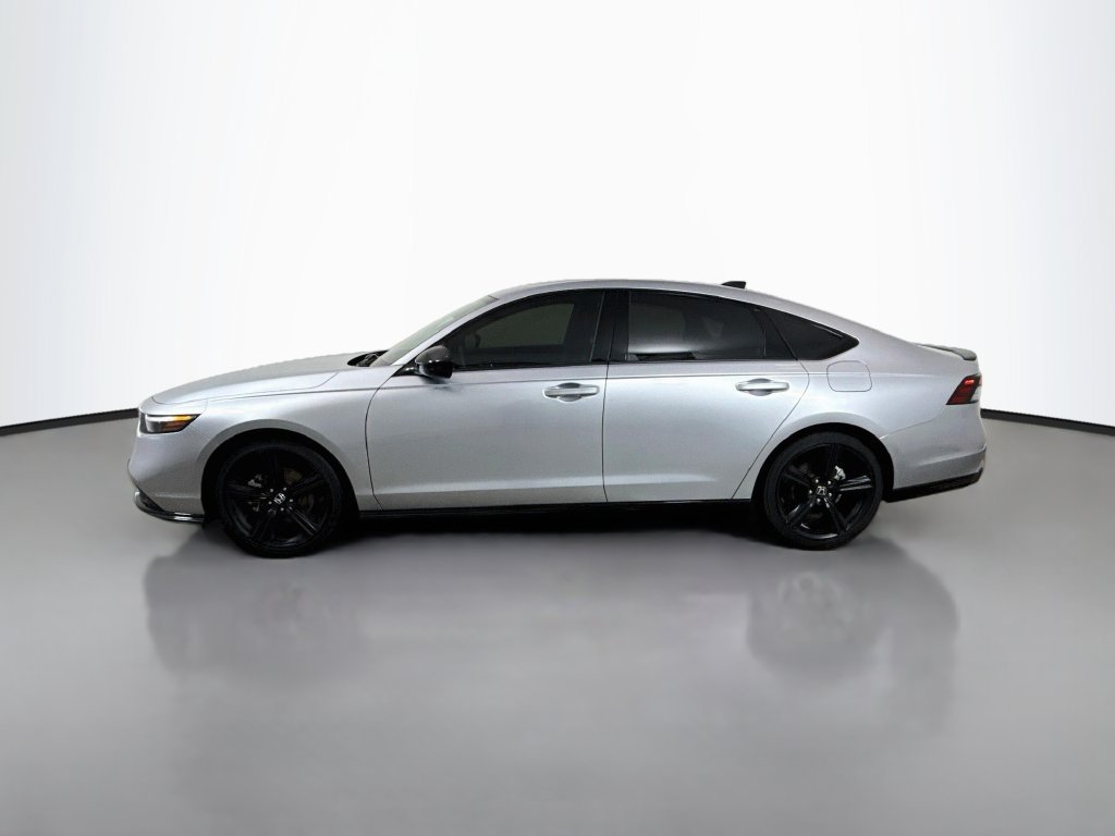 Used 2025 Honda Accord Sport image 4