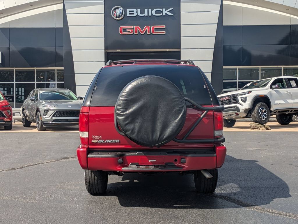 Used 2000 Chevrolet Blazer LS w/ LS Preferred Equipment Group AWD/4WD image 5