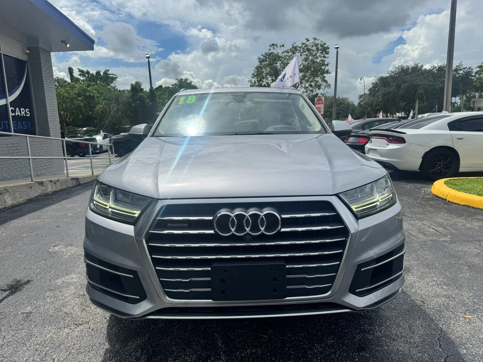 Used 2017 Audi Q7 3.0T Prestige w/ Prestige Package AWD/4WD image 3