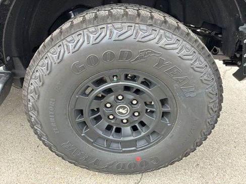 New 2026 Ford Bronco Outer Banks w/ Sasquatch Package image 14