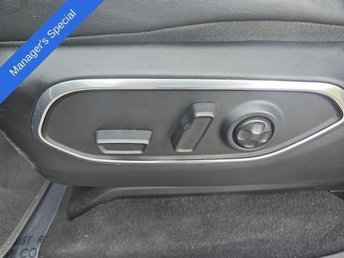 Used 2022 Jeep Wagoneer Series II AWD/4WD image 14