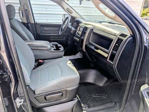Used 2019 RAM 1500 Express AWD/4WD image 20