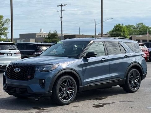 New 2026 Ford Explorer ST AWD/4WD image 37