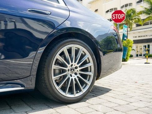 Used 2023 Mercedes-Benz S 500 4MATIC w/ AMG Line image 44