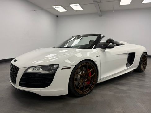 Used 2011 Audi R8 V10 AWD/4WD image 6