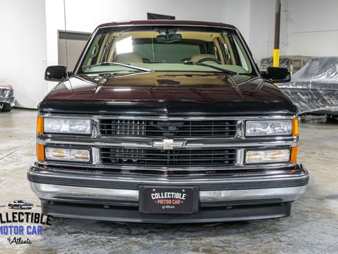 Used 1997 Chevrolet Suburban 2WD w/ Preferred Equipment Group 3 image 10