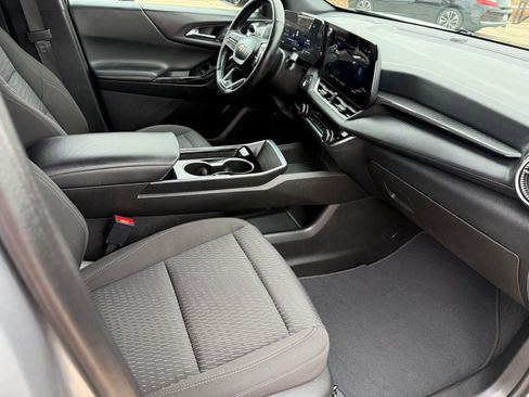 Used 2025 Chevrolet Equinox LT image 16