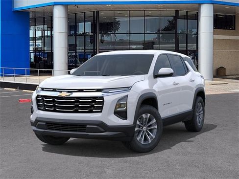 New 2026 Chevrolet Equinox LT w/ LPO, Floor Liner Package FWD image 6