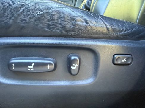 Used 2004 Lexus RX 330 FWD image 19
