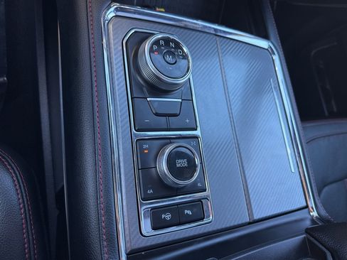 Used 2020 Ford Expedition Limited w/ Equipment Group 303A image 17