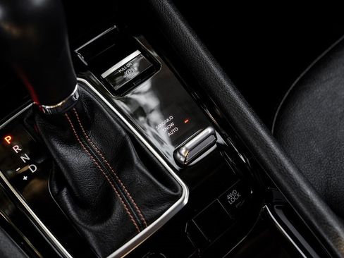 Used 2022 Jeep Compass Limited image 37