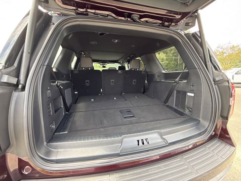 Used 2024 Ford Expedition Platinum image 32