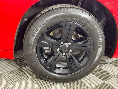 Used 2022 Dodge Charger SXT RWD image 9
