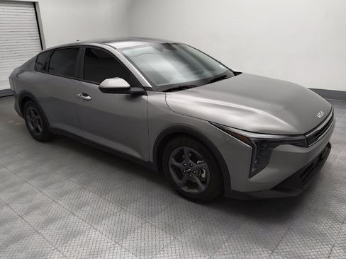 Used 2025 Kia K4 FWD image 13