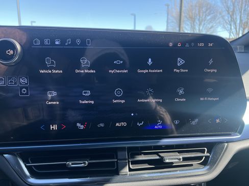 New 2026 Chevrolet Equinox EV LT image 26