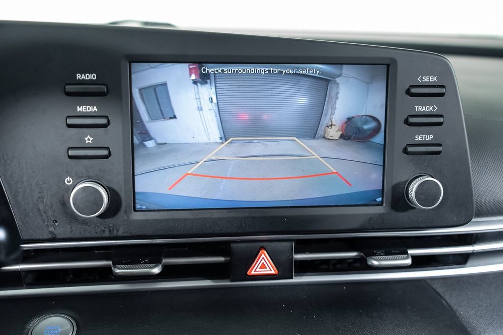 Used 2021 Hyundai Elantra Blue FWD image 32