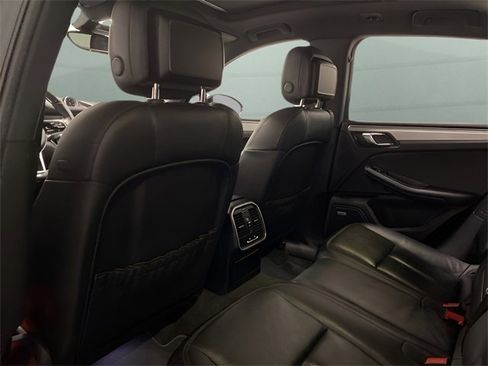 Used 2017 Porsche Macan GTS w/ Premium Package Plus image 59