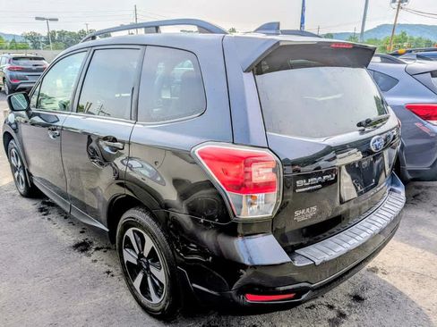 Used 2017 Subaru Forester 2.5i Premium w/ All-Weather Package AWD/4WD image 4