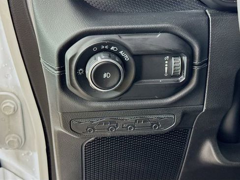 Used 2024 Jeep Wrangler Unlimited Rubicon w/ Safety Group image 14