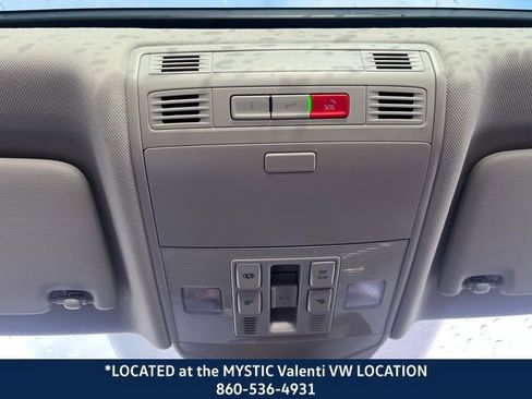 Certified 2025 Volkswagen Jetta SEL image 39