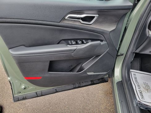 Used 2023 Kia Sportage X-Line w/ X-Line Premium Package image 19