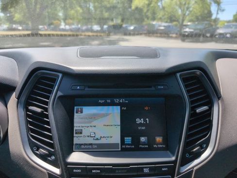 Used 2017 Hyundai Santa Fe Sport image 12