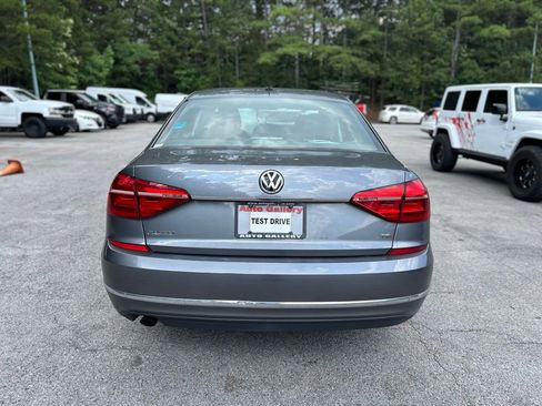 Used 2016 Volkswagen Passat 1.8T S FWD image 6