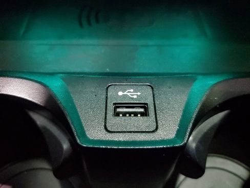 Used 2022 BMW M4 xDrive Competition image 24