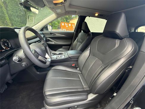 Used 2025 INFINITI QX60 Luxe FWD image 11
