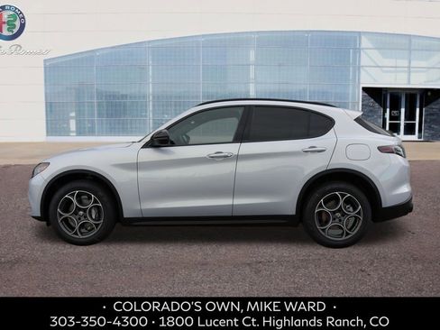 New 2025 Alfa Romeo Stelvio Sprint image 2
