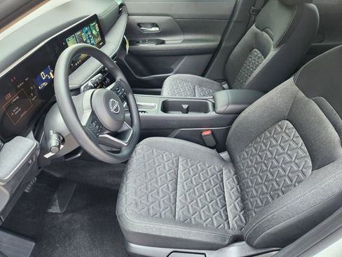 New 2026 Nissan Kicks SV image 9