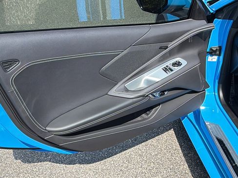 Used 2023 Chevrolet Corvette Stingray Coupe w/ Z51 Performance Package RWD image 15