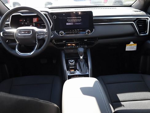 New 2026 GMC Canyon Elevation image 19