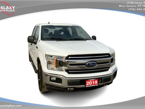 Used 2019 Ford F150 XLT w/ Trailer Tow Package image 3