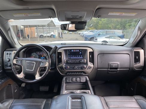 Used 2019 GMC Sierra 2500 Denali w/ Duramax Plus Package image 23
