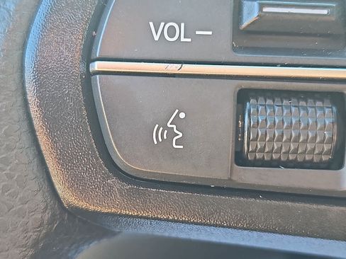 Used 2025 Honda Accord LX image 28