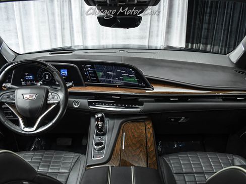Used 2021 Cadillac Escalade Sport Platinum w/ LPO, ONYX Package AWD/4WD image 25