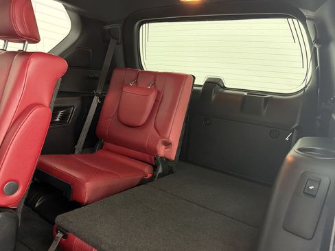 Certified 2023 Lexus GX 460 Luxury w/ Sport Design Package AWD/4WD image 32