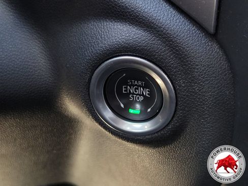 Used 2021 Chevrolet Silverado 1500 LT AWD/4WD image 33