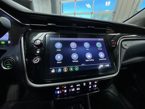 Used 2022 Chevrolet Bolt EUV Premier w/ Sun & Sound Package FWD image 17