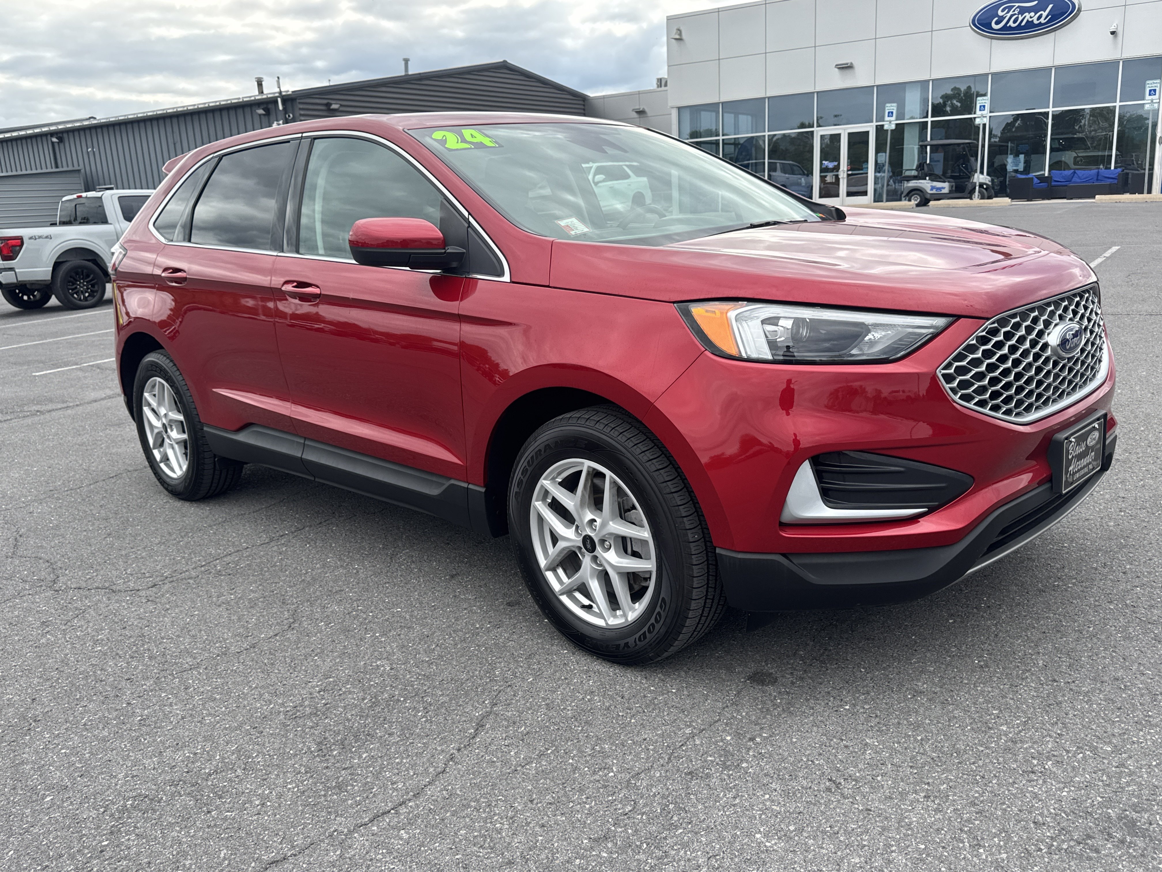 Used 2024 Ford Edge SEL AWD/4WD image 1
