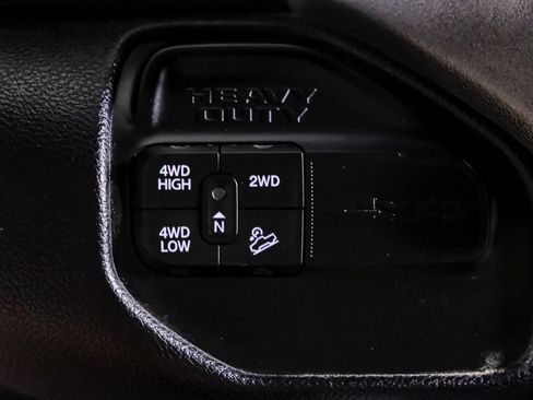 Used 2024 RAM 2500 Big Horn w/ Off Road Package AWD/4WD image 25