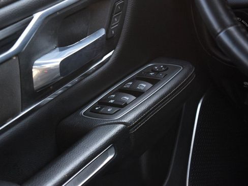 Used 2023 RAM 1500 Laramie image 24