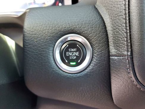 Used 2023 GMC Yukon Denali w/ Denali Reserve Package image 24