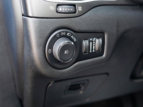 Used 2021 Jeep Cherokee Trailhawk w/ Sun, Sound & Nav Group image 19