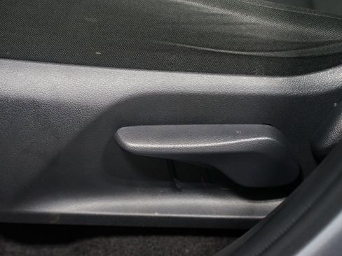 Certified 2025 Toyota RAV4 LE image 31