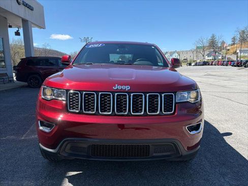 Certified 2021 Jeep Grand Cherokee Laredo X AWD/4WD image 4