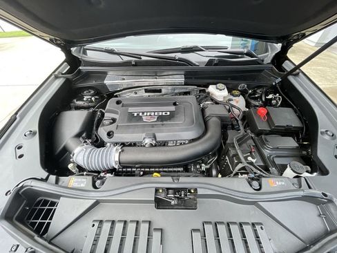 Certified 2025 Cadillac XT4 Premium Luxury FWD image 29